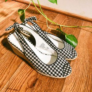 NWOT No Boundaries Gingham Sling Back Espadrilles